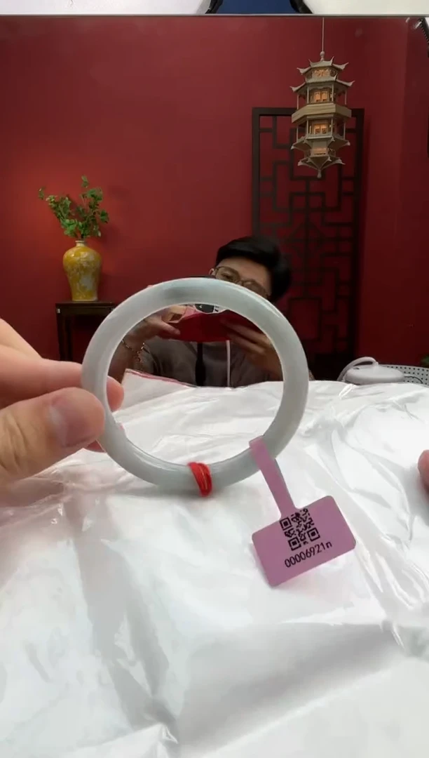 未镶嵌手镯（圆镯）翡翠翡翠手镯12