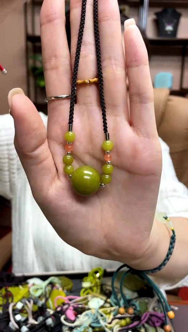 【闪购商品】岫玉吊坠未镶嵌·