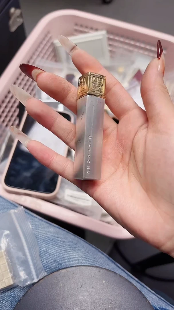 42 纪家银色口红机