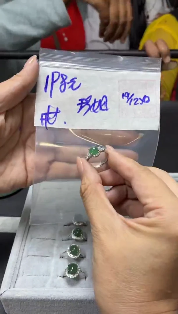 未镶嵌定制翡翠珍*姐+戒指#198元  毛货需抛光