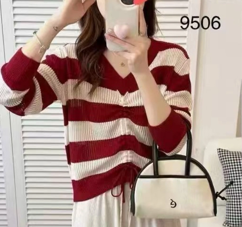 时尚新款针织衫抽绳V领宽松条纹拼色上衣-9506