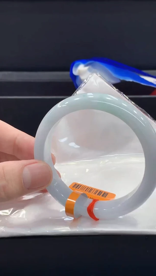 未镶嵌手镯翡翠翡翠手镯