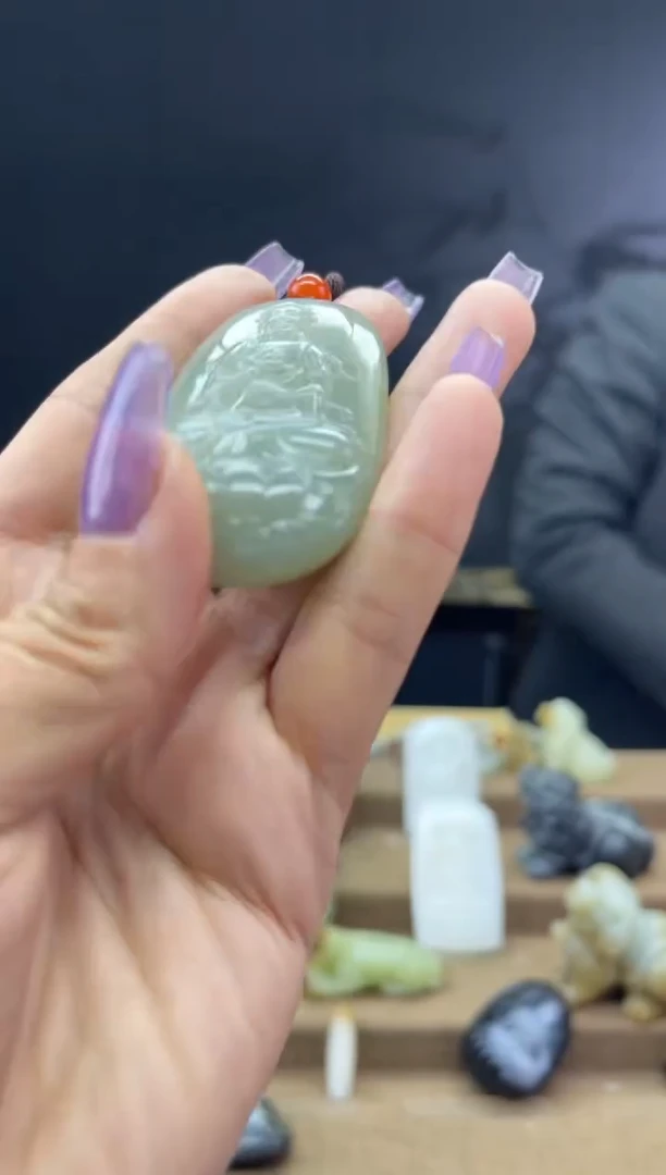 颈饰未镶嵌和田玉1