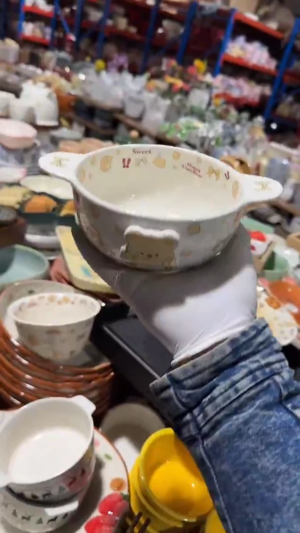 陶瓷小熊双耳碗微瑕 凑满20元包邮