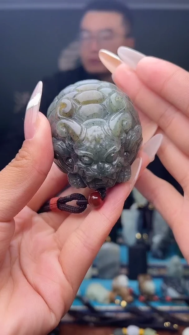 未镶嵌和田玉挂件1