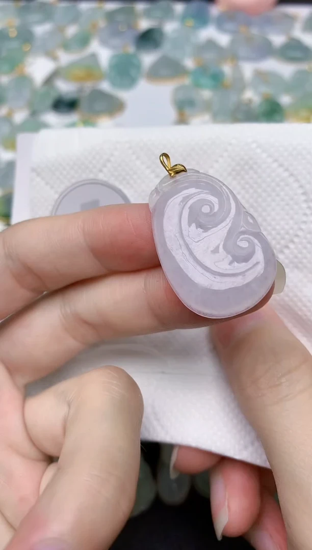 翡翠18K金镶嵌颈饰天然A货翡翠