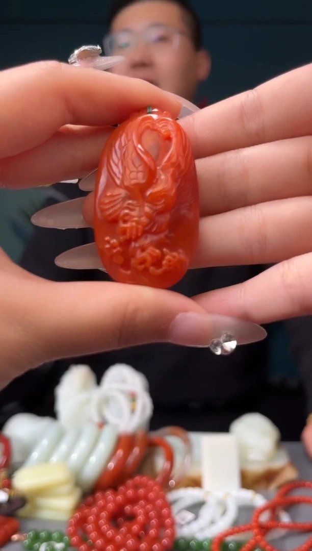 【闪购商品】南红玛瑙颈饰未镶嵌吊坠