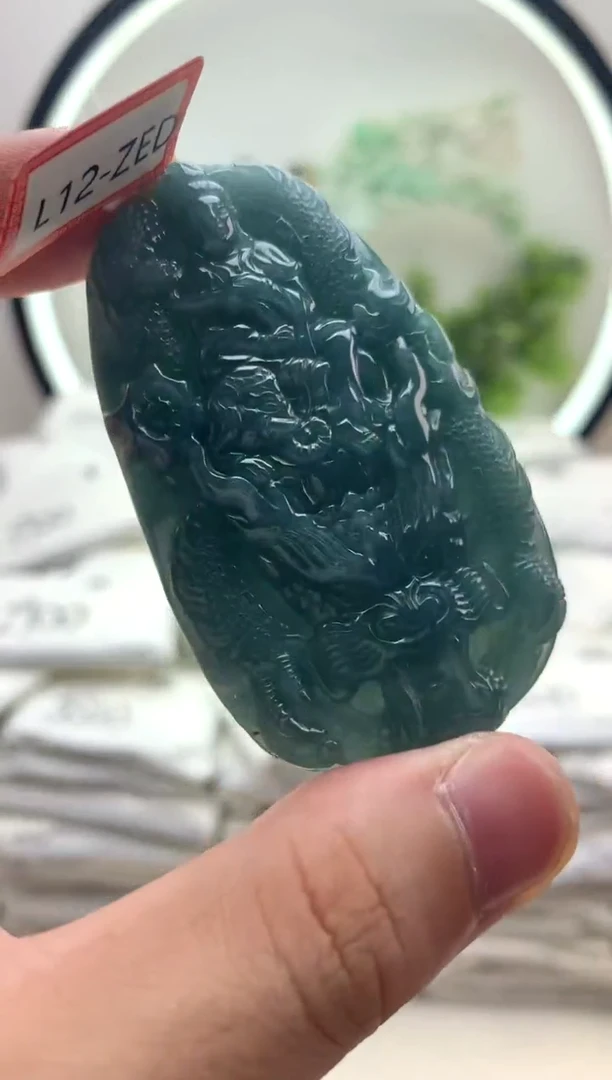颈饰未镶嵌翡翠普贤