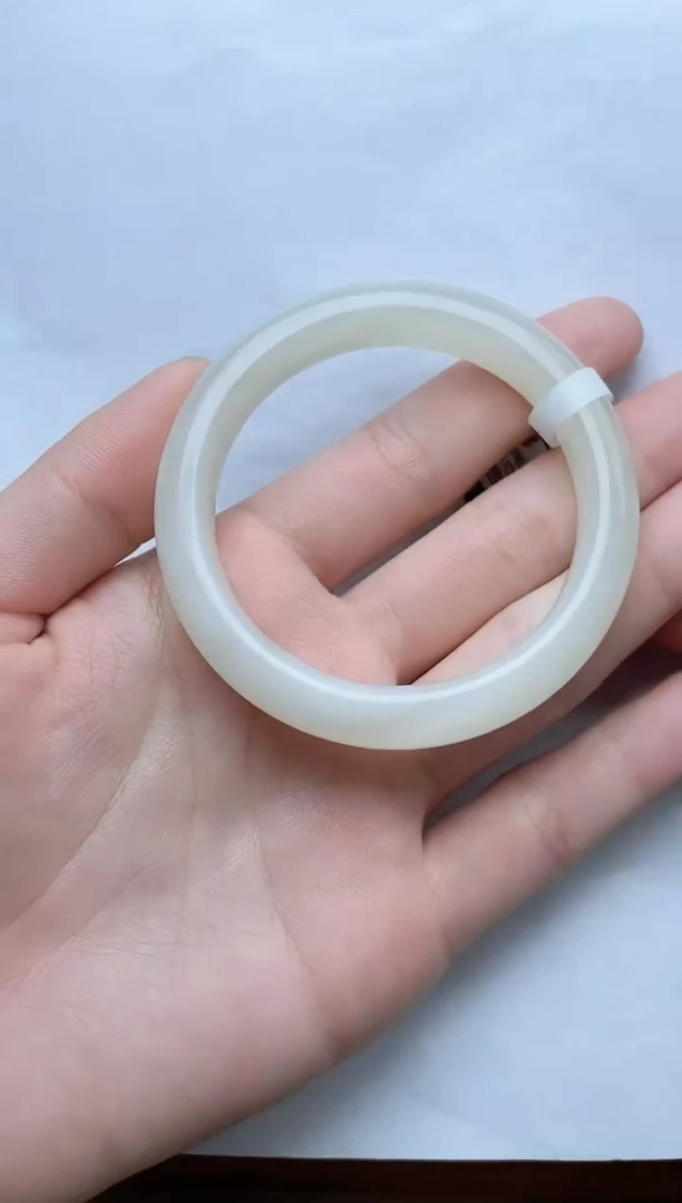 【闪购商品】和田玉手镯未镶嵌53/54圈口kk