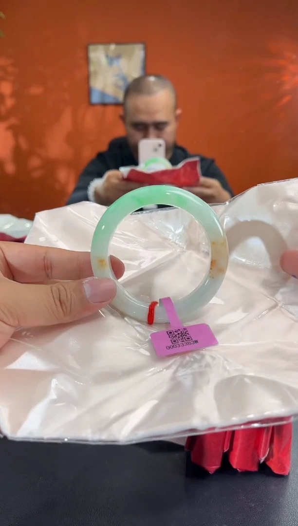 未镶嵌手镯翡翠3        圈口55