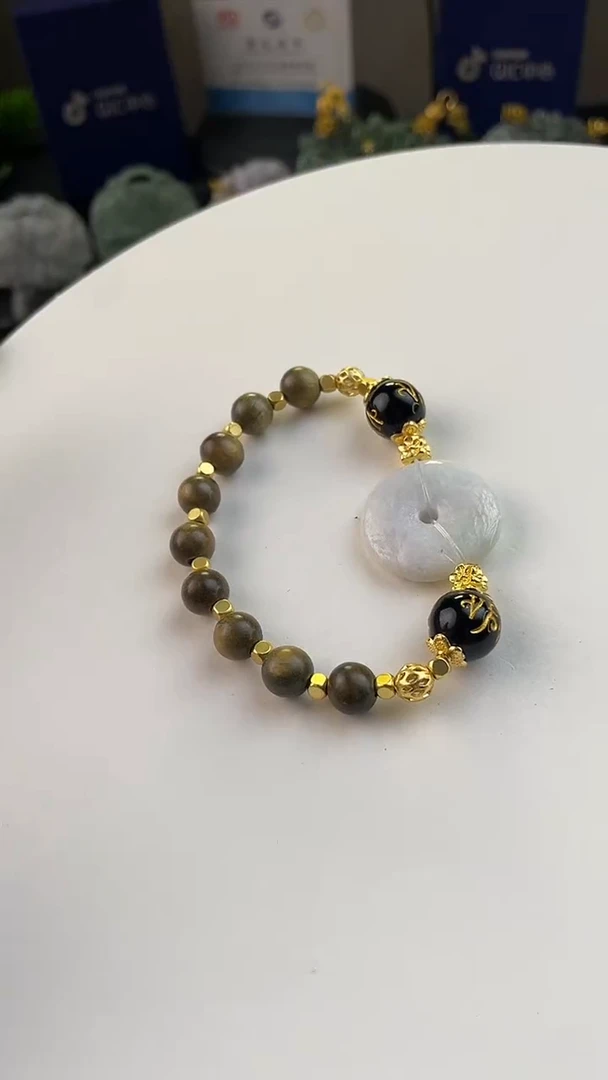翡翠未镶嵌颈饰定制翡翠