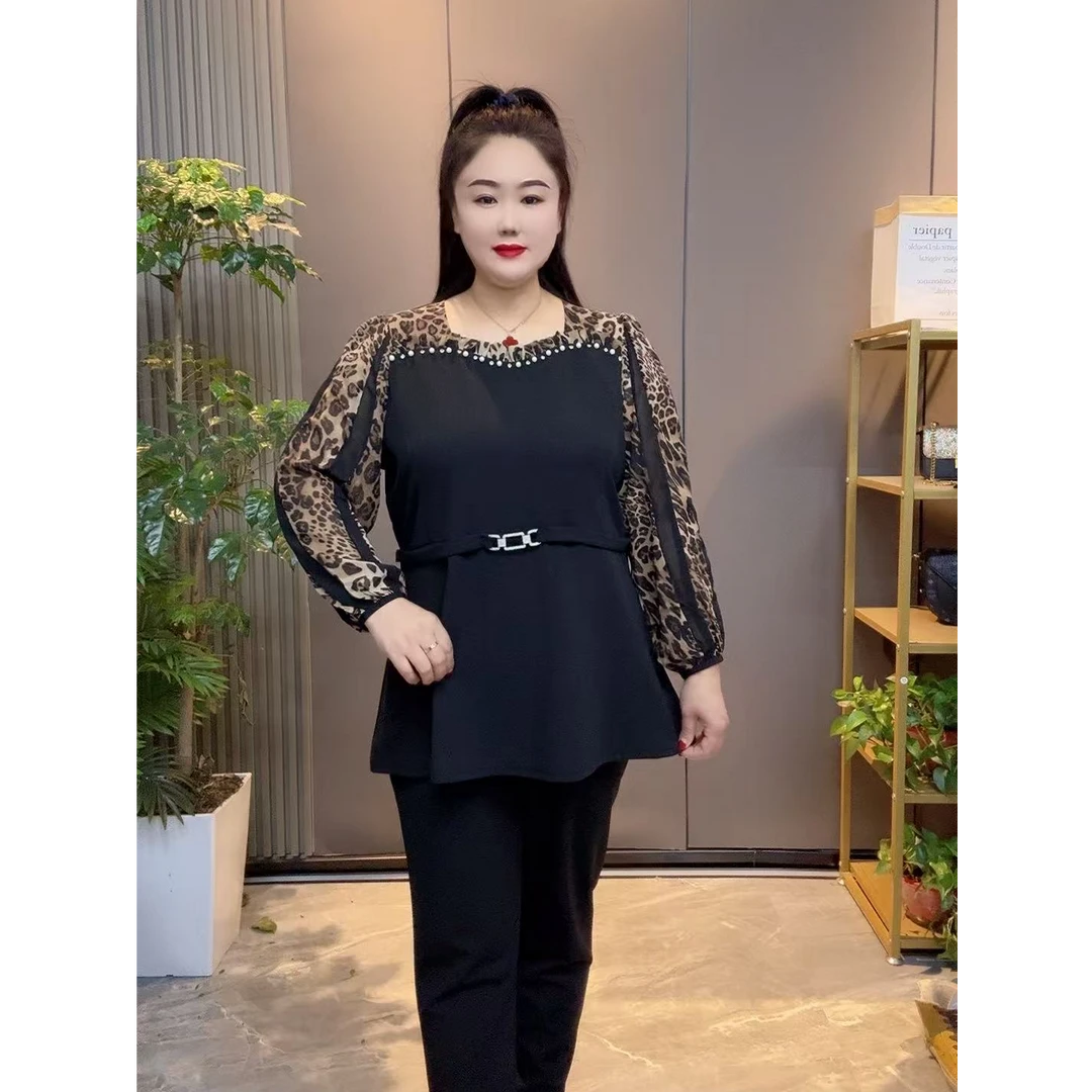 新款时尚洋气重工烫钻方领拼接气质减龄收腰上衣+裤子（两件套）