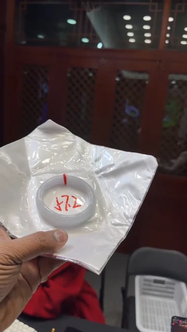 【闪购商品】翡翠手镯未镶嵌手镯