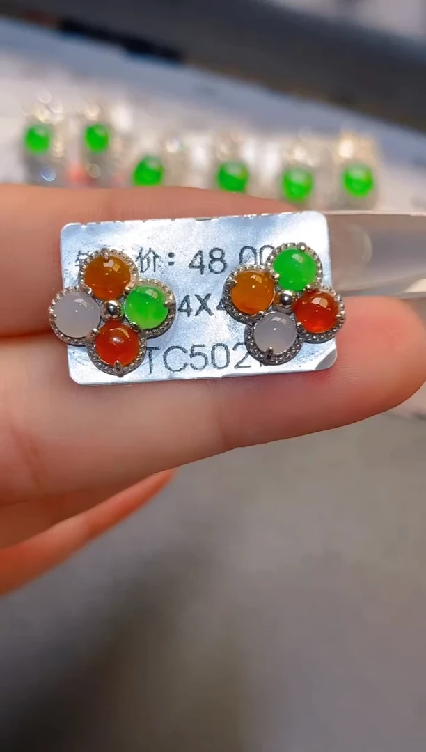 翡翠银S925镶嵌耳饰天然
