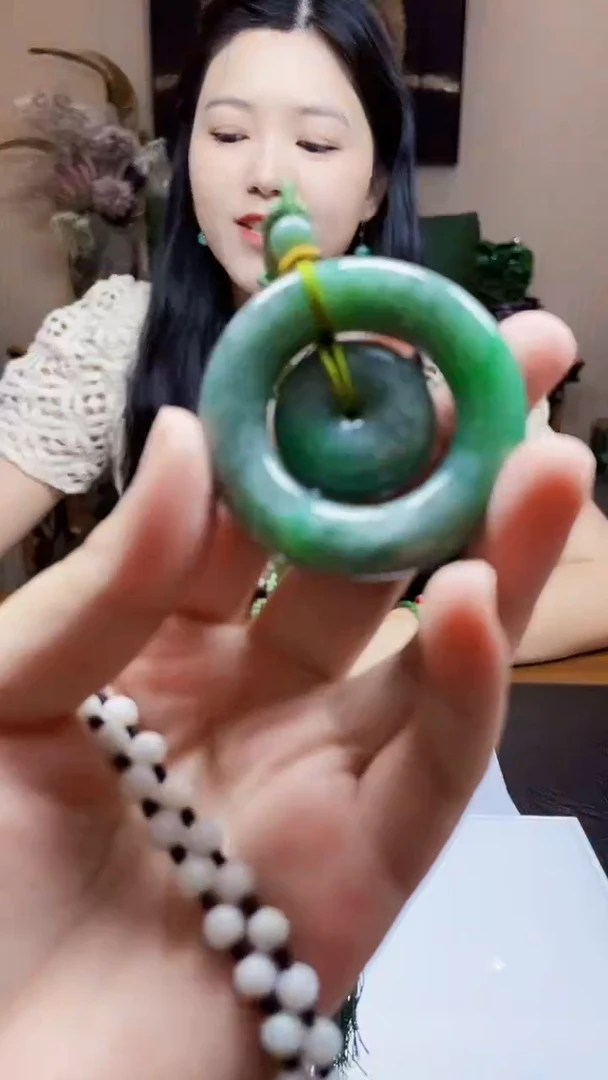 未镶嵌定制翡翠吊坠18