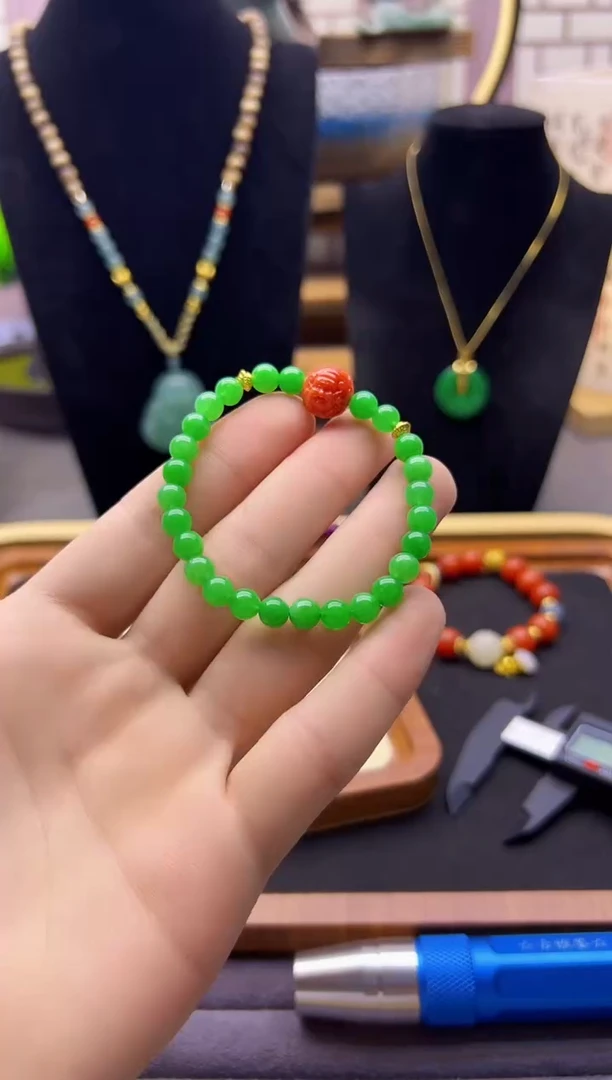 14K金镶嵌翡翠手链S618