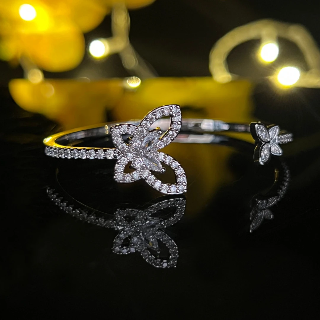 铜合金手镯 S09【一半的一半】时尚轻奢镶嵌锆石银色超仙蝴蝶手镯