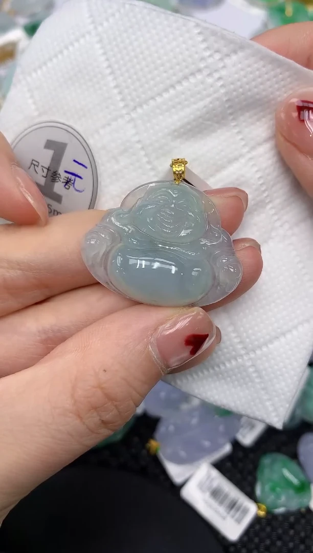 翡翠18K金镶嵌颈饰111111111