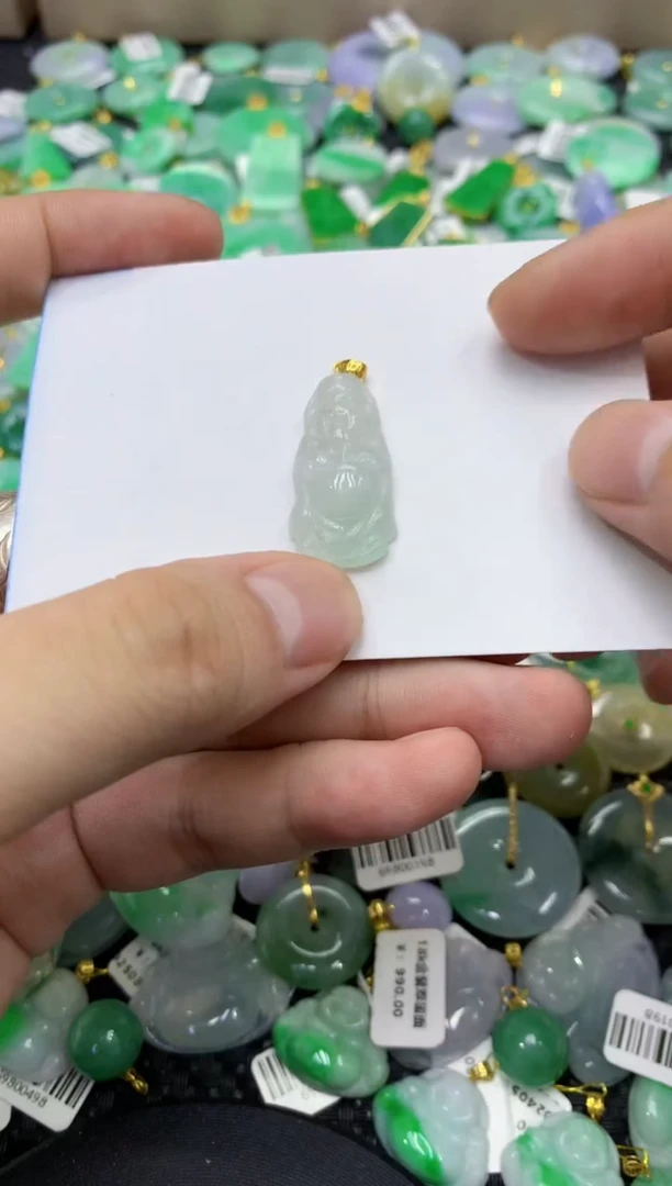 颈饰未镶嵌翡翠天然缅甸翡翠A货