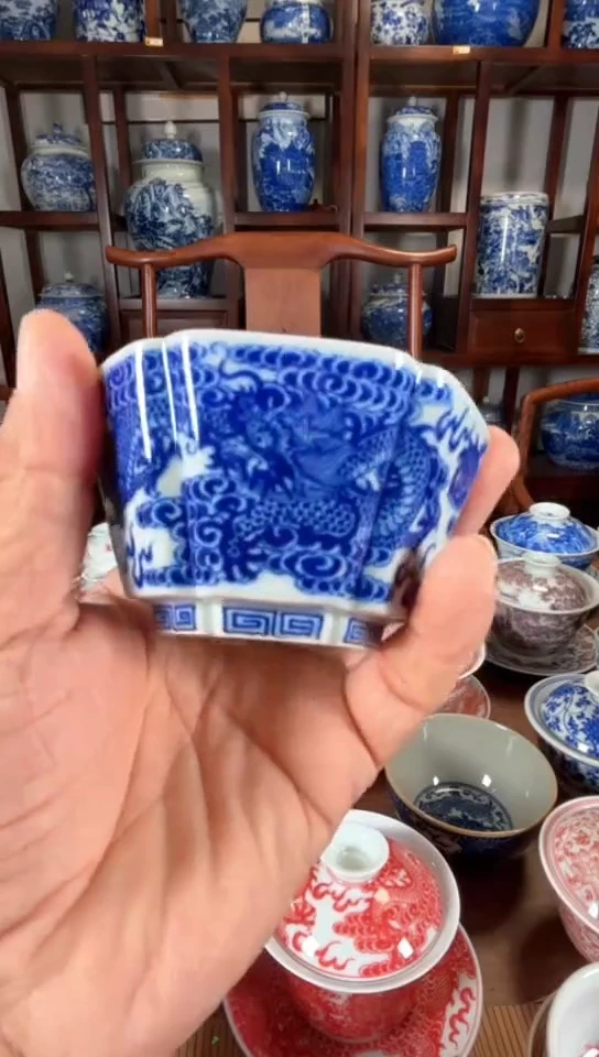 柴窑青花六方龙纹杯杯