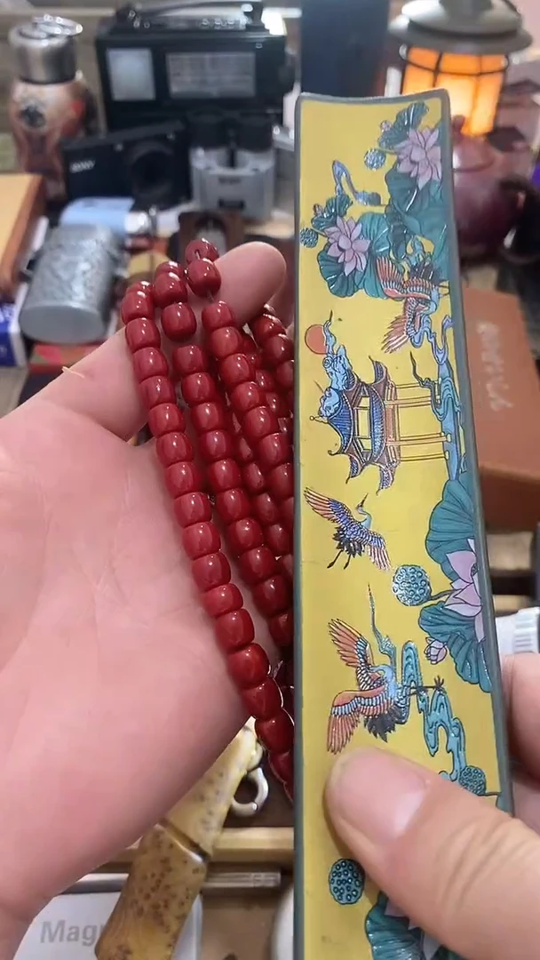 瓷片闪购商品  如图所示