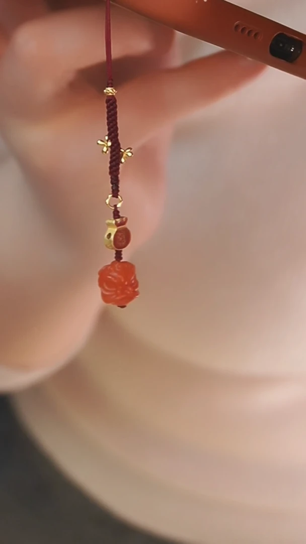 【闪购商品】南红玛瑙颈饰银S925镀金镶嵌手机链