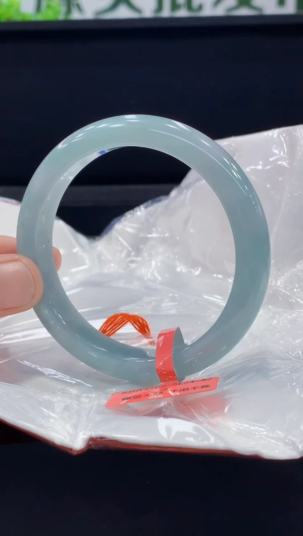 未镶嵌手镯翡翠翡翠手镯