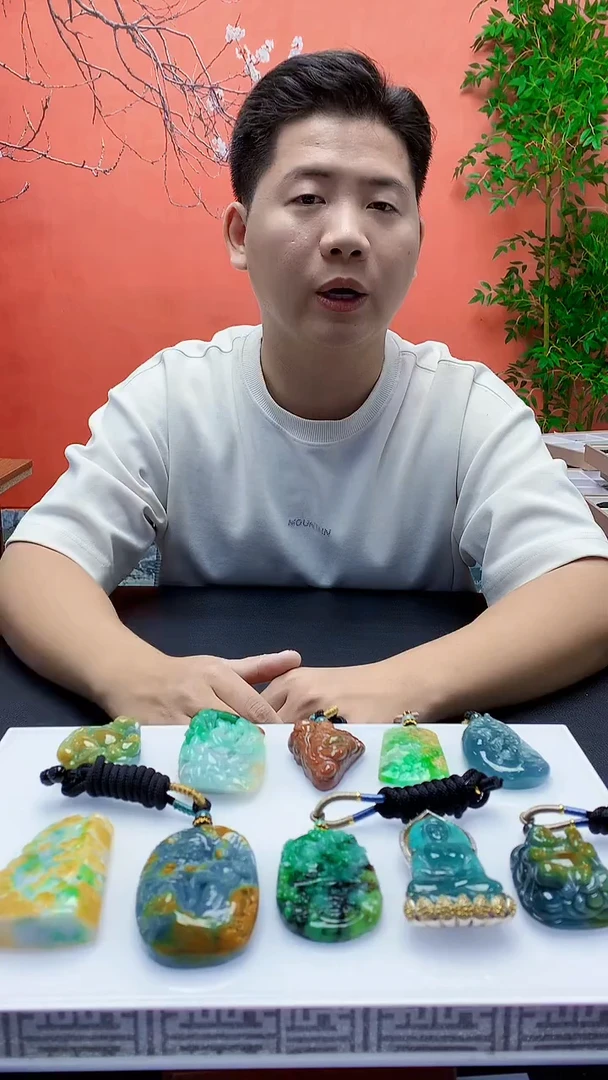 未镶嵌定制翡翠9***_4917ty-毛货挂件