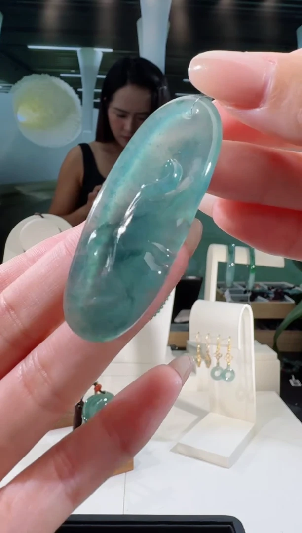 翡翠未镶嵌吊坠(不含链)悟道