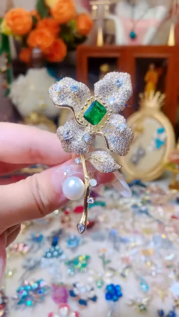 大理石铁合金胸针