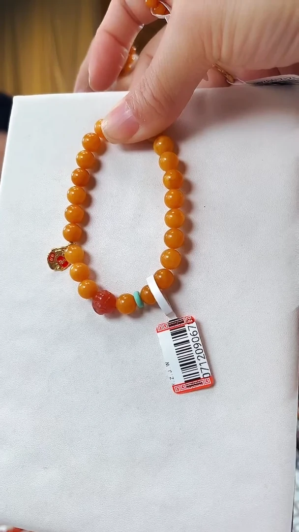 手串蜜蜡未镶嵌7mm蜜蜡，多样性只发其中一件