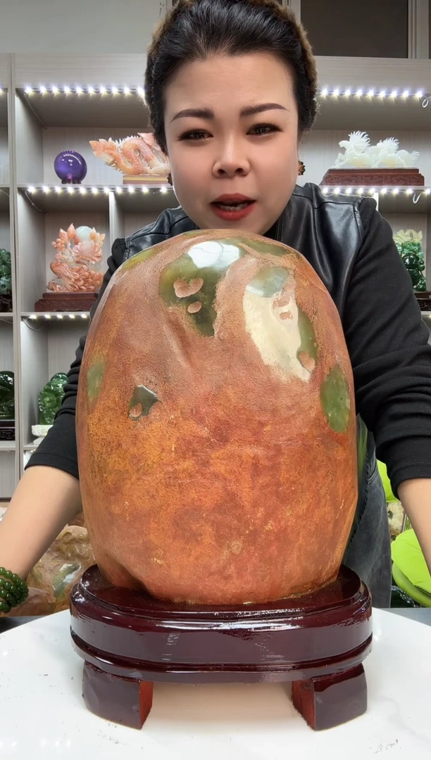 石材天然岫玉摆件博古架摆放