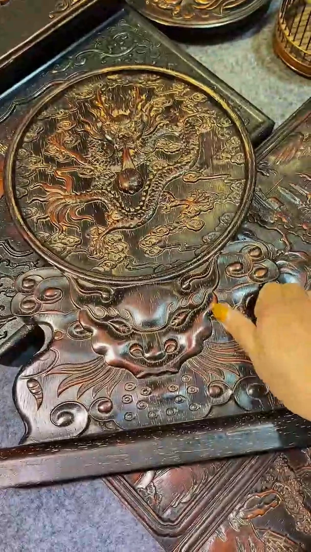 木紫檀雕刻一物一拍
