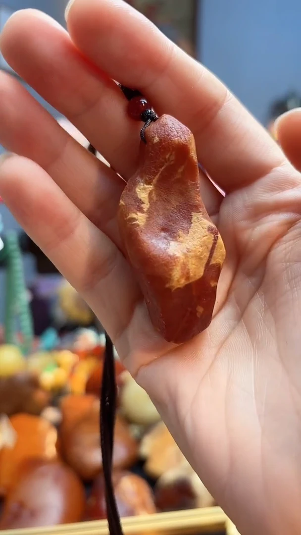 琥珀颈饰未镶嵌吊坠