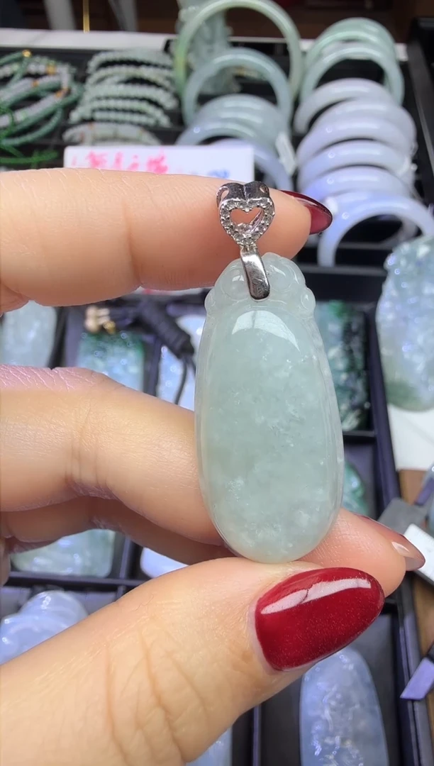 【闪购商品】翡翠颈饰银S925镶嵌福瓜