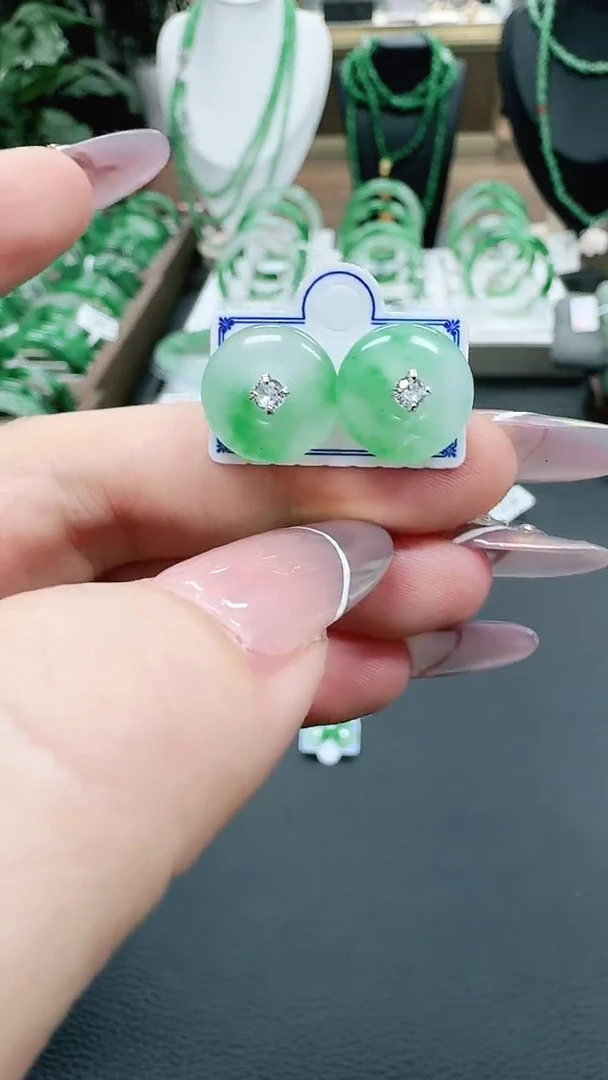 未镶嵌1石英质玉（非洲翠）/1509