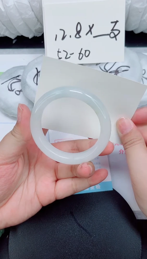 石英质玉手镯未镶嵌b358-圈口54.2