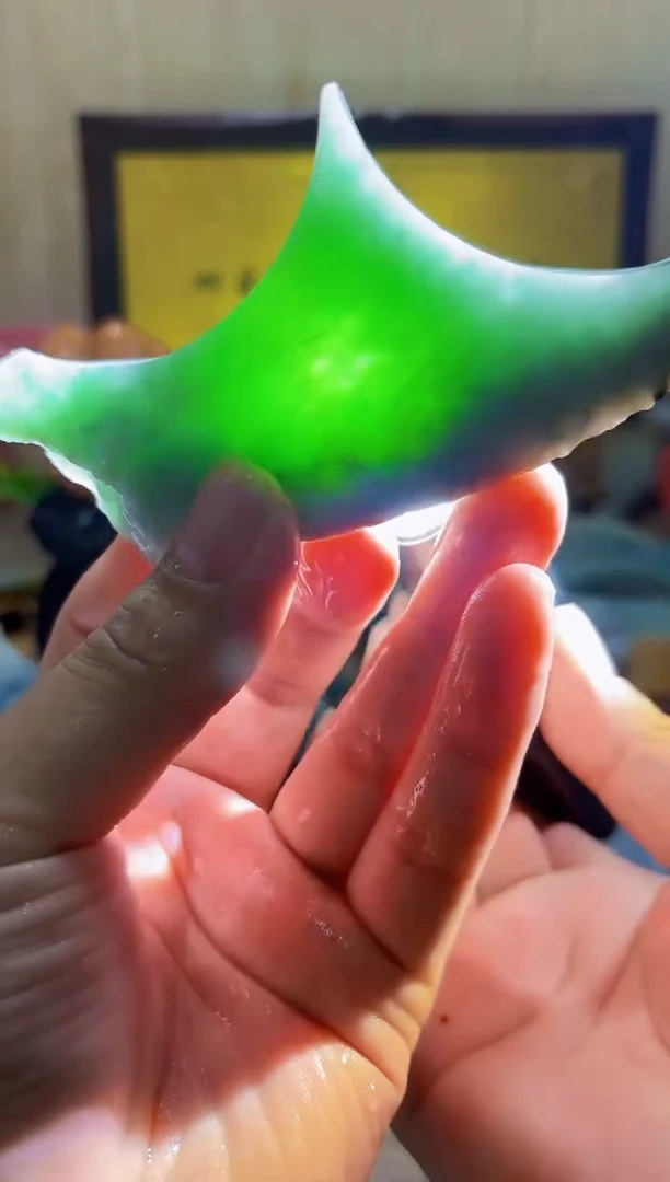 翡翠挂件未镶嵌A货常星2483