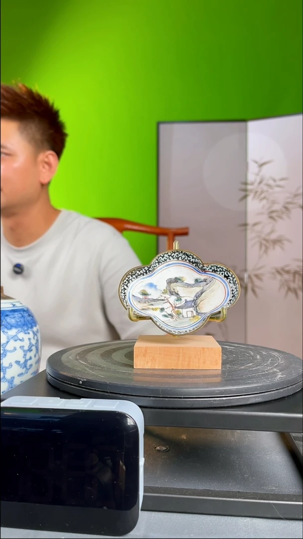 工艺品崔*成法篮彩花口蝶