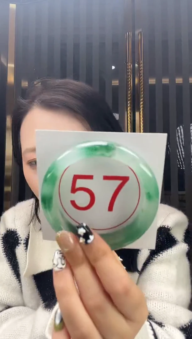 未镶嵌手镯石英质玉19