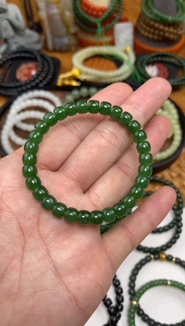 颈饰未镶嵌和田玉手串