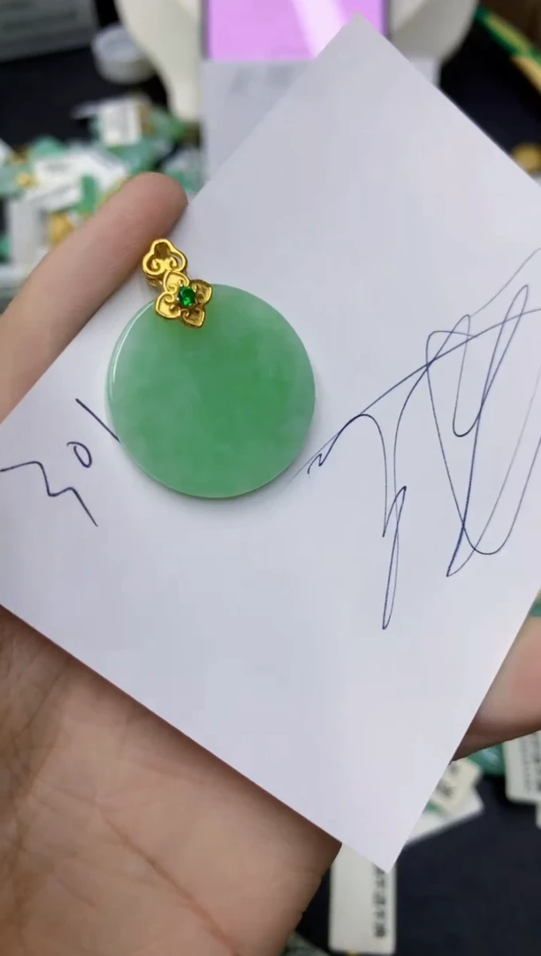 翡翠未镶嵌颈饰111111