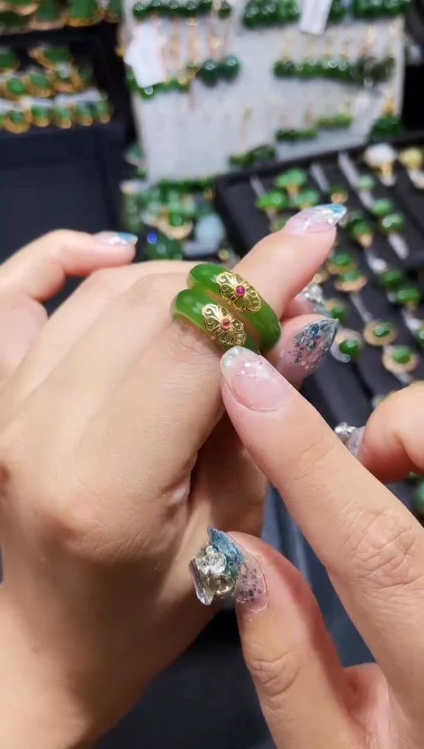 和田玉戒指18K金镶嵌17-18多样性发一