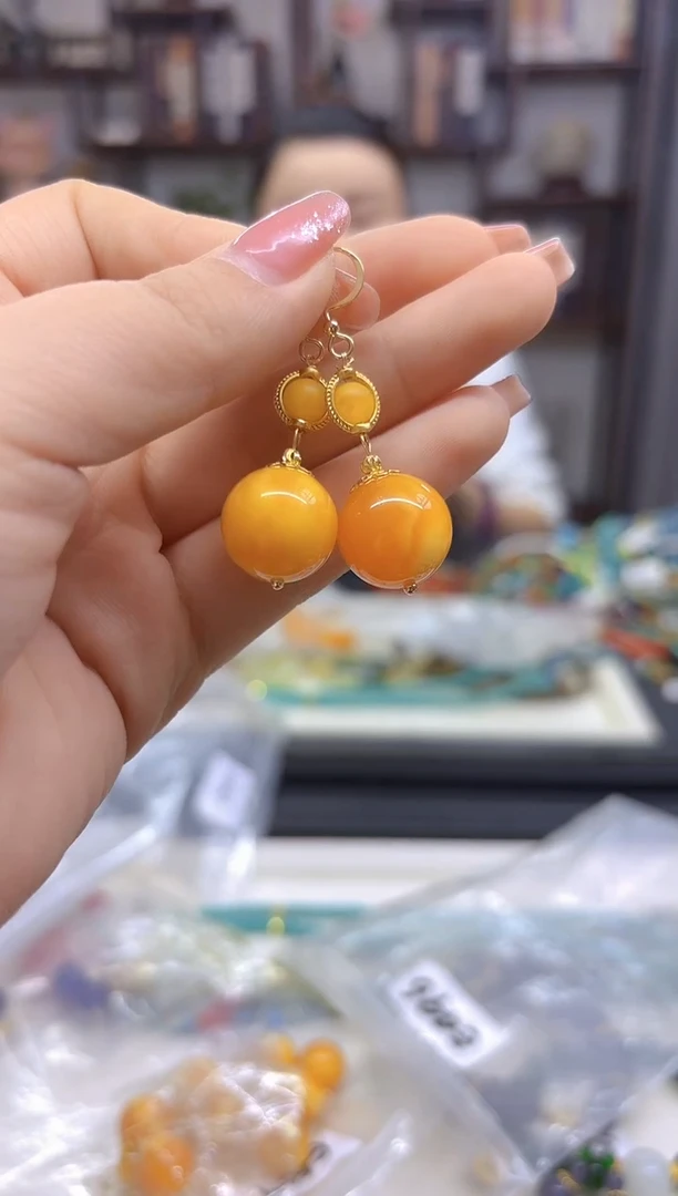 【闪购商品】蜜蜡耳饰14K金镶嵌耳坠E496