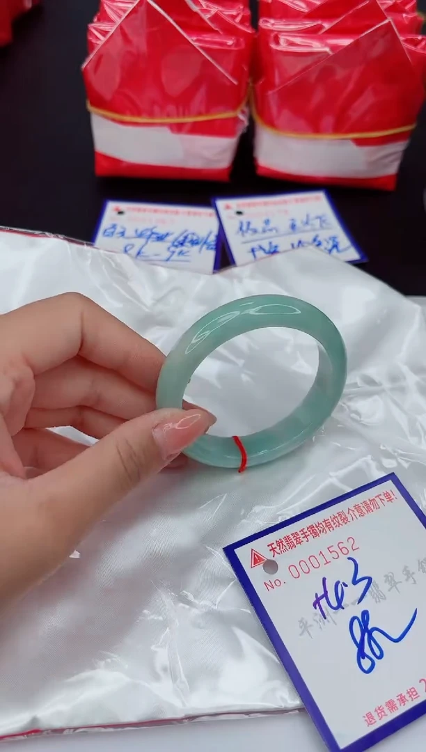 翡翠手镯未镶嵌11111111