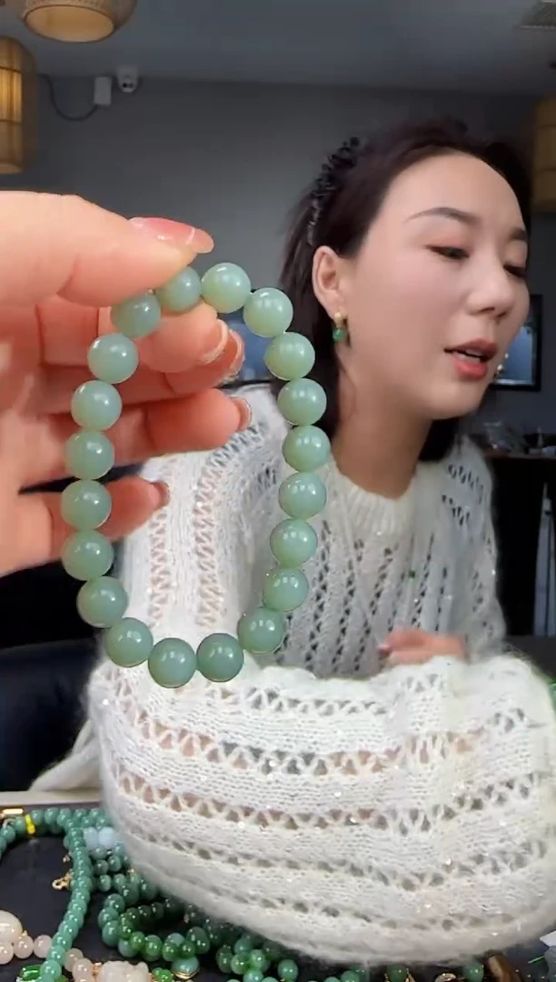 未镶嵌手链和田玉卡10