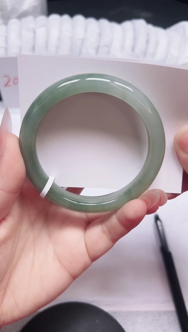 未镶嵌手镯石英质玉64-58.4