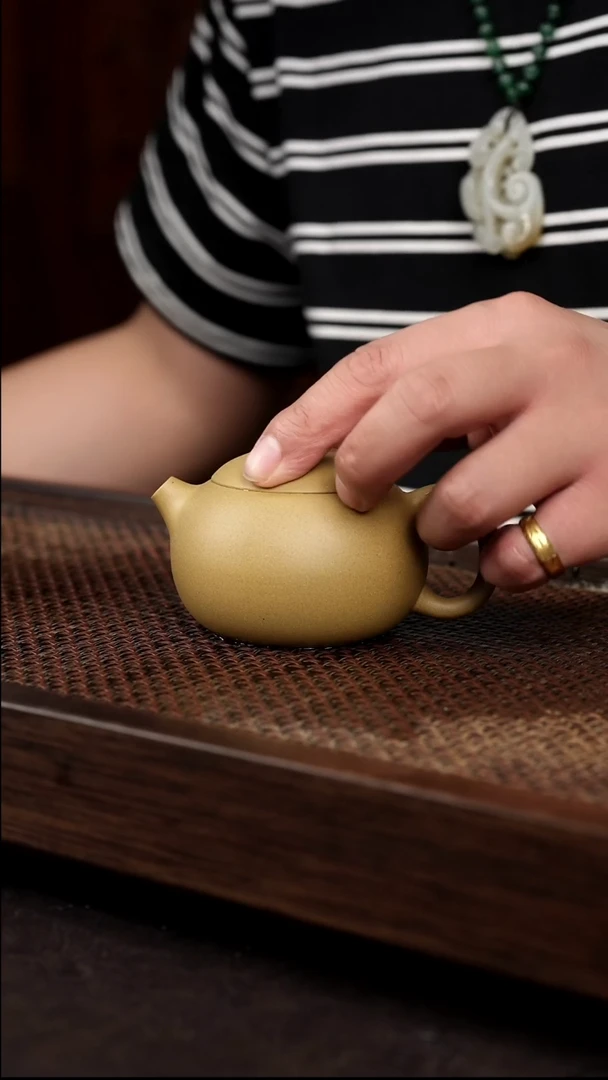 茶壶紫砂黄金段西施