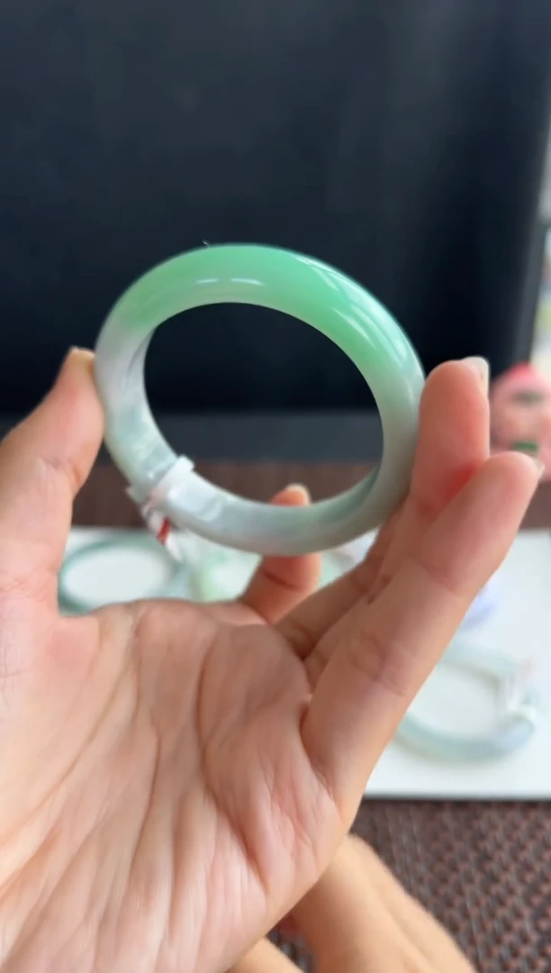 未镶嵌手镯翡翠10号53.5*13.5*8.1