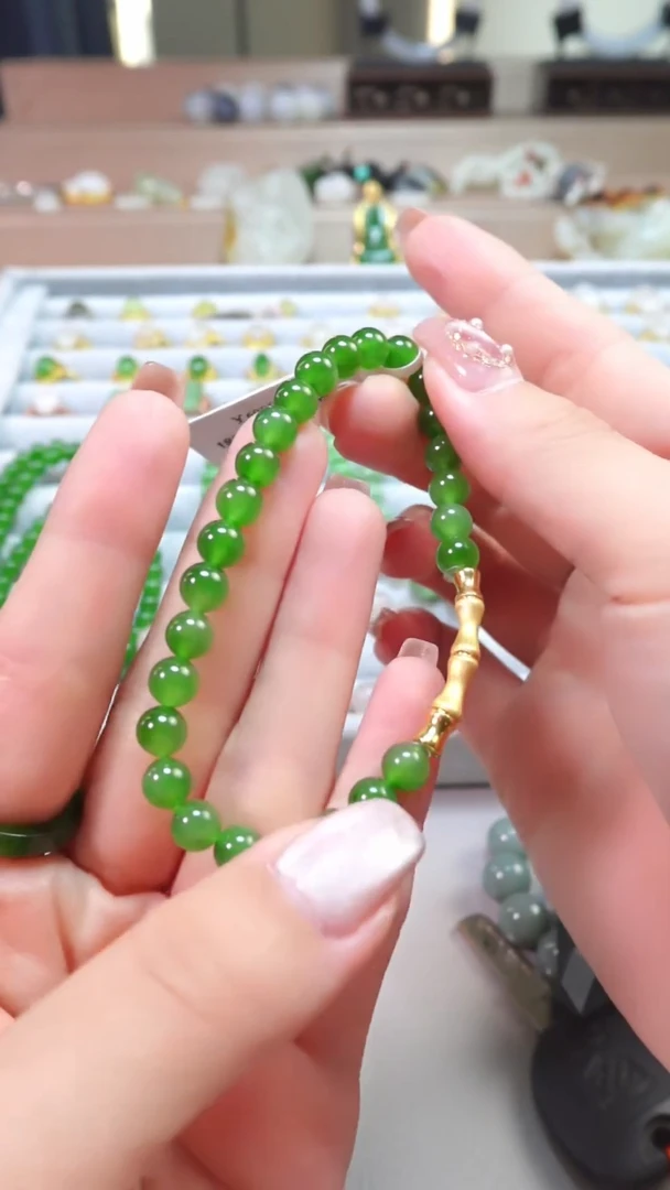 手串未镶嵌和田玉俄料碧玉